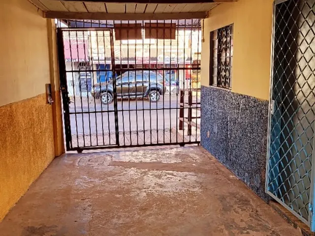 Imagem 2: Oportunidade Imperdível - 2 Imóveis À Venda com Excelente Renda