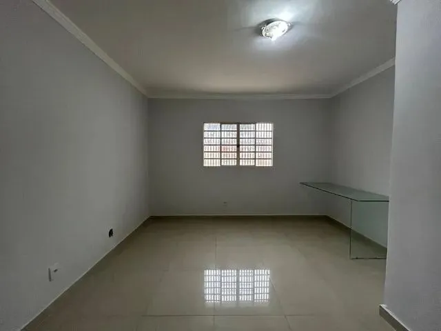 Imagem 9: Casa com 4 Quartos no Setor Norte Gama