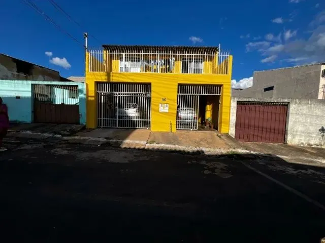 Imagem: Vendo Sobrado com 02 Residências, Qd 04
