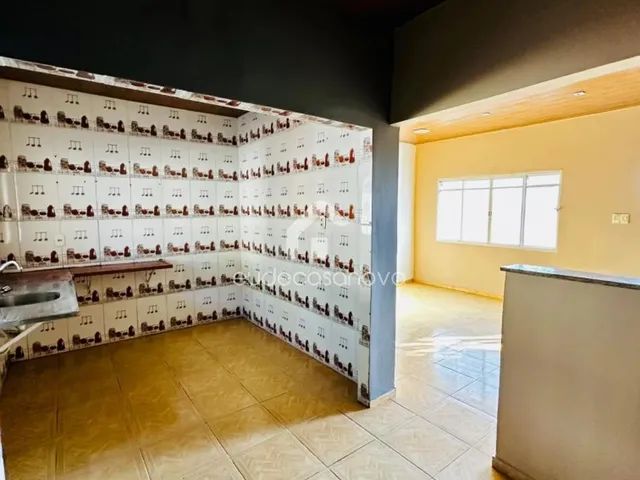 Imagem 2: Casa 2 Quartos, Planalto, Muita Área Externa