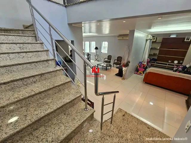 Imagem 13: Casa Térrea no Residencial Tapajós com 3 Suítes + Subsolo/ Semimobiliada/ Espaço