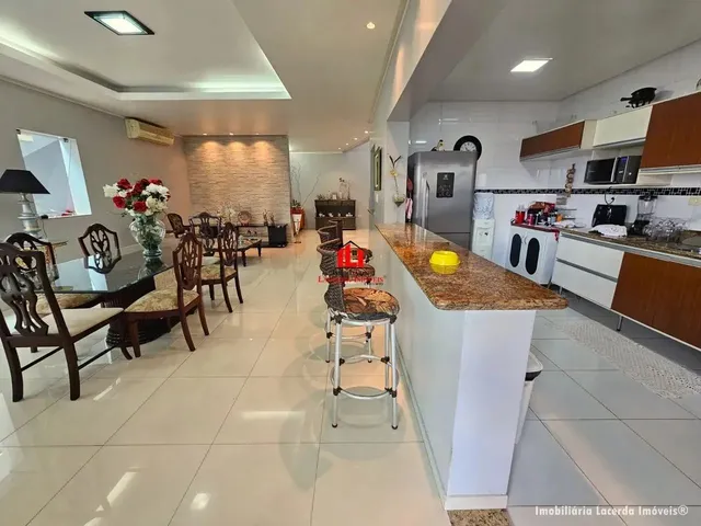 Imagem 6: Casa Térrea no Residencial Tapajós com 3 Suítes + Subsolo/ Semimobiliada/ Espaço