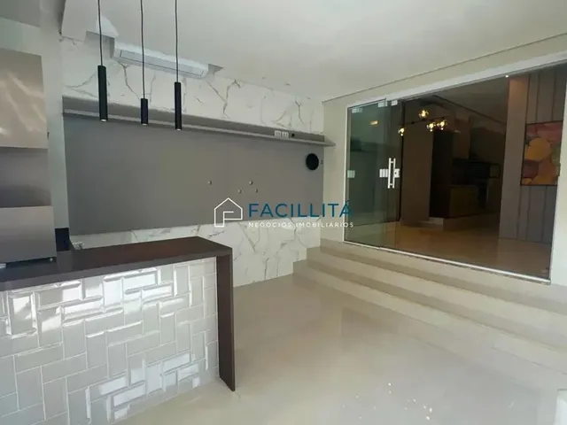 Imagem 12: Casa Moderna com Piscina À Venda,Conforto e Localização Privilegiada no Parque Das