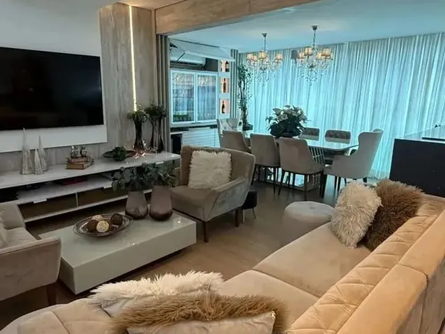Imagem 8: Maison Ephigenio Salles, Mobiliado