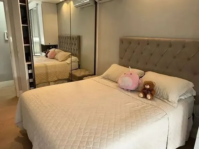Imagem 7: Maison Ephigenio Salles, Mobiliado