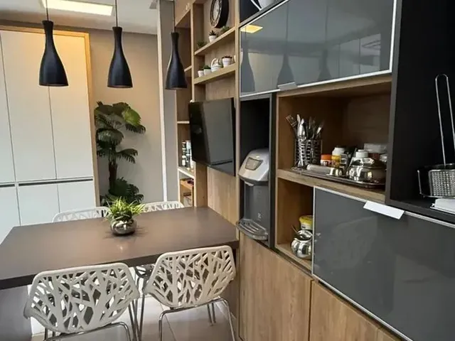 Imagem 5: Maison Ephigenio Salles, Mobiliado