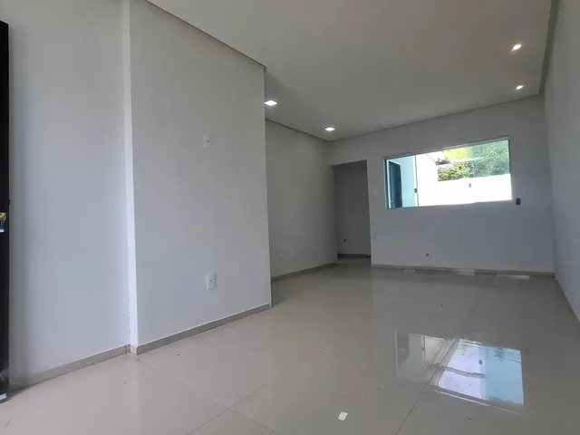 Imagem: Vendo Linda Casa em Residencial Fechado