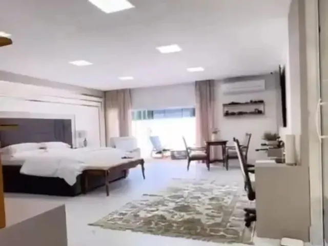 Imagem 2: Espetacular Duplex no Alphaville 1. 484M2, 3 Suítes, Piscina, Esolar, Ggerador. 100