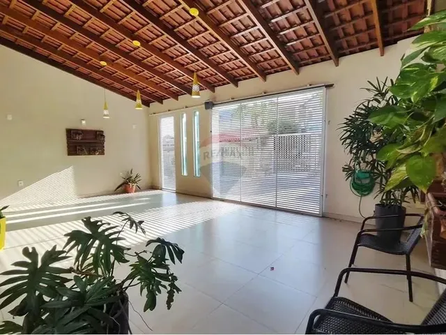Imagem 7: Casa no Aleixo com 4 Quartos, Sendo 3 Suítes Moderna e em Excelente Localização