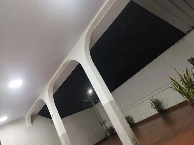 Imagem: Vende-Se Casa com Piscina