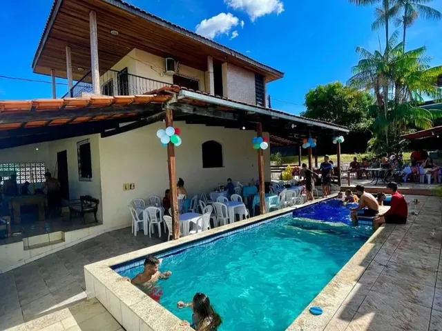 Imagem: Linda Casa com Piscina