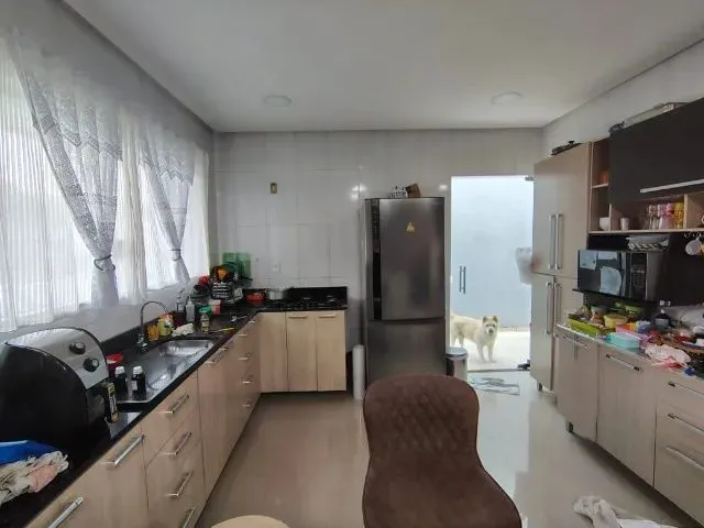 Imagem 5: Casa Térrea Moderna e Confortável (1 Master + 2 Semi-Suítes) no Condomínio Forest Hill