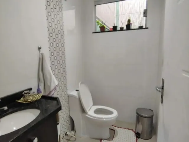 Imagem 3: Casa Térrea Moderna e Confortável (1 Master + 2 Semi-Suítes) no Condomínio Forest Hill