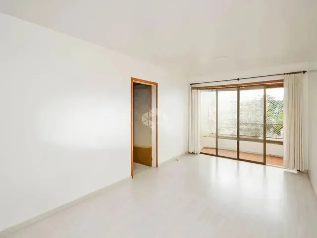 Imagem 1: Apartamento de 2 Quartos com Sacada e Vaga de Garagem no Petrópolis em Porto Alegre