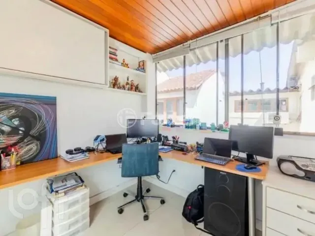 Imagem 10: Duplex para Venda Tem 129 Metros Quadrados com 2 Quartos em Petrópolis - Porto Alegre
