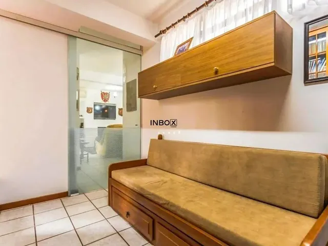 Imagem 12: Cobertura Triplex Mobiliada em Petrópolis - 207M², 3 Quartos e Vista Ampla