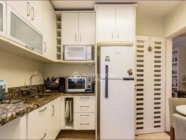 Imagem 3: Imóvel para Venda com 67 Metros Quadrados com 2 Quartos em Moinhos de Vento - Porto