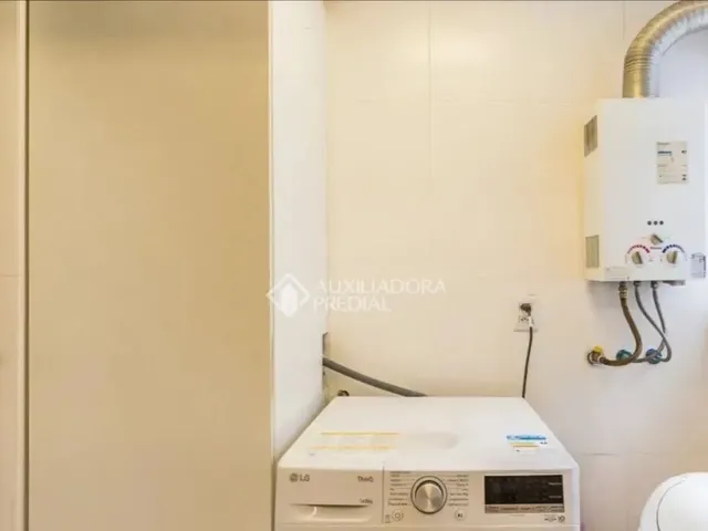 Imagem 14: Imóvel para Venda com 67 Metros Quadrados com 2 Quartos em Moinhos de Vento - Porto