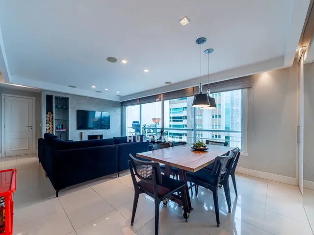 Imagem: O apartamento possui 3 Dormitórios, 2 Suítes, 3