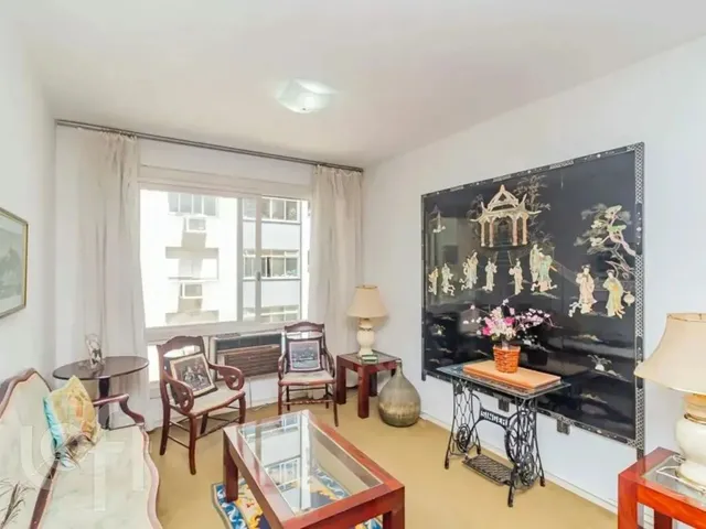 Imagem 5: Apartamento À Venda em Moinhos de Vento com 101 M², 3 Quartos, 1 Suíte, 1 Vaga