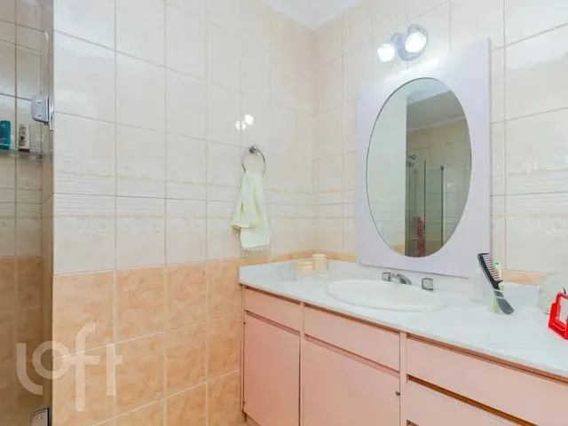 Imagem 12: Apartamento À Venda em Moinhos de Vento com 101 M², 3 Quartos, 1 Suíte, 1 Vaga