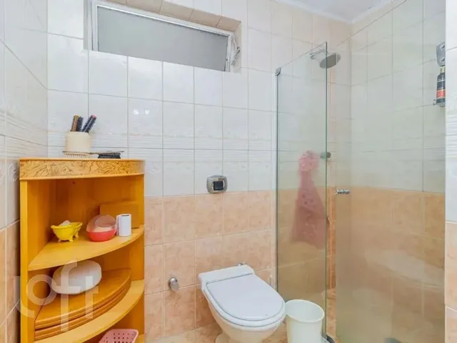 Imagem 15: Apartamento À Venda em Moinhos de Vento com 101 M², 3 Quartos, 1 Suíte, 1 Vaga