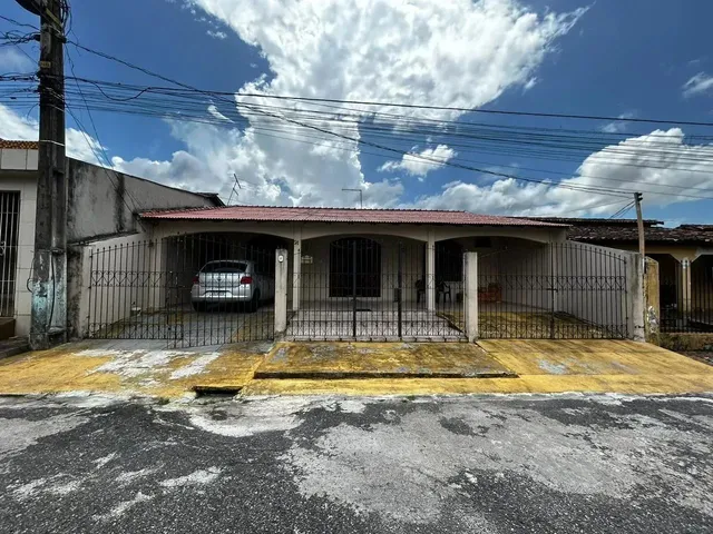 Imagem: Casa Ampla de 4/4 À Venda no Conjunto Tapajós