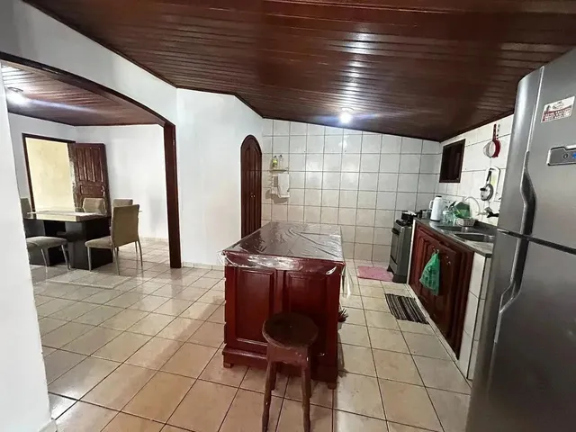 Imagem 6: Casa Ampla de 4/4 À Venda no Conjunto Tapajós