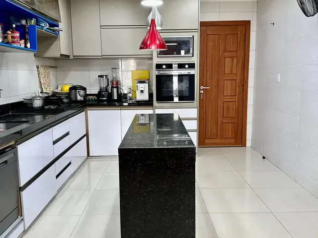 Imagem 9: Casa em Vila Fechada