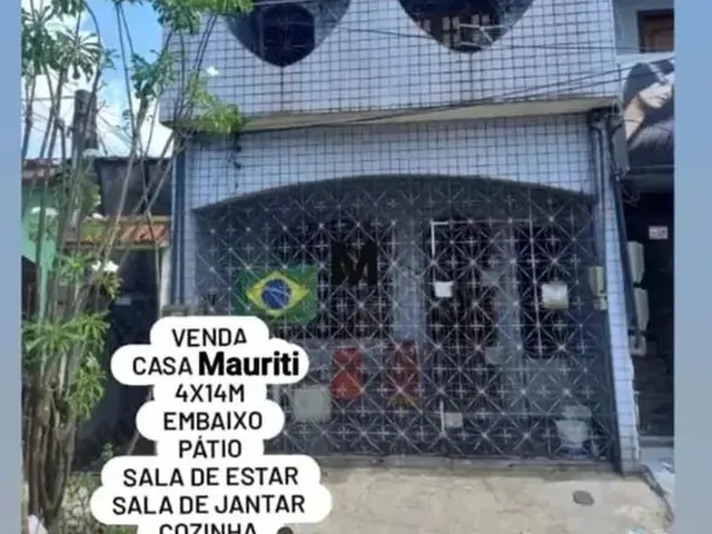 Imagem: Casa na Beira da Pista Bem Localizada