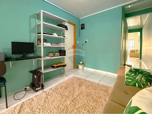 Imagem 8: Casa de Três Pavimentos À Venda no Bairro da Pedreira
