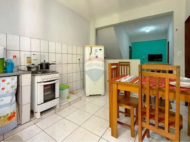 Imagem 12: Casa de Três Pavimentos À Venda no Bairro da Pedreira