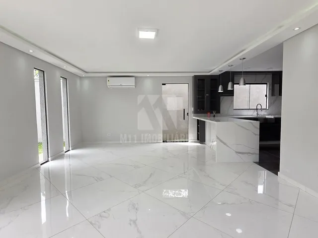 Imagem 9: Sobrado em Condomínio fechado no bairro Cajuru semi mobiliado, 4 Quartos, 2 Suítes
