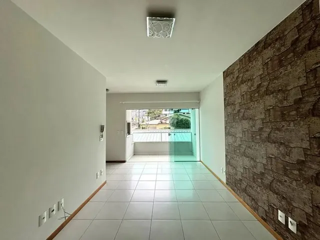Imagem 11: Imovel com 02 Dormitórios, Sendo 1 Suíte, Sala de Estar com Sacada com Churrasqueira