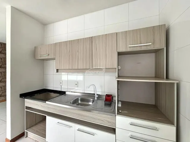 Imagem 10: Imovel com 02 Dormitórios, Sendo 1 Suíte, Sala de Estar com Sacada com Churrasqueira