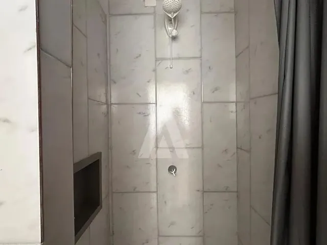 Imagem 15: Sobrado Mobiliado com 1 Quarto, Ampla Sacada, Cozinha, no Bairro...