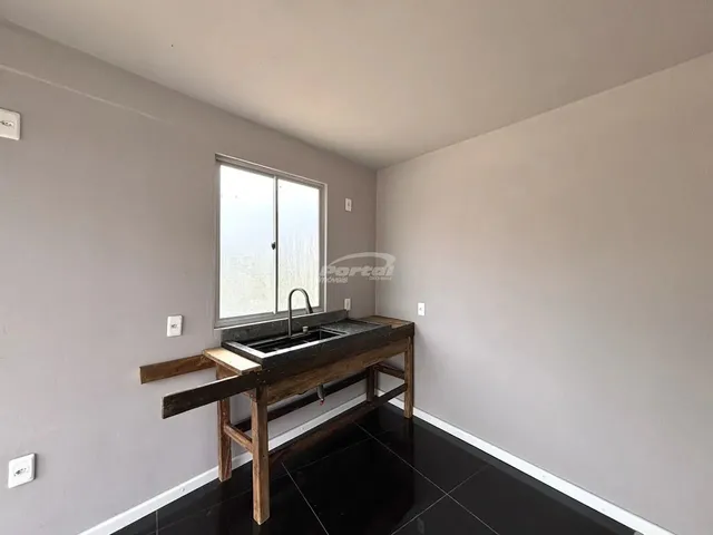 Imagem 9: Imóvel com 02 Dormitórios, Sendo 01 Suíte, Sala de Estar, Cozinha e Sala de Jantar