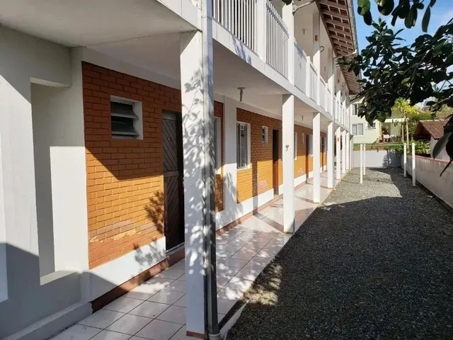 Imagem: Kitinete no Glória com 2 Quartos para Locação