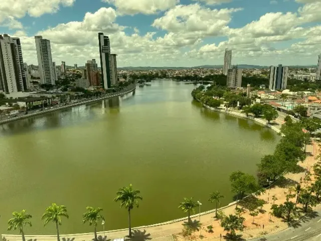 Imagem 2: Imóvel para Venda com 155 Metros Quadrados com 3 Quartos em Centro - Campina Grande - Pb