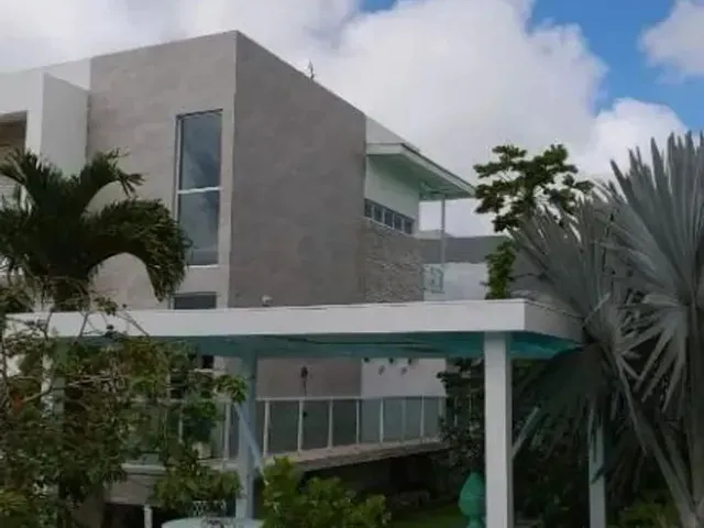 Imagem 4: Excelente Oportunidade! Casa em Condominio com 4 Suítes/ 400 M² para Venda - Centro