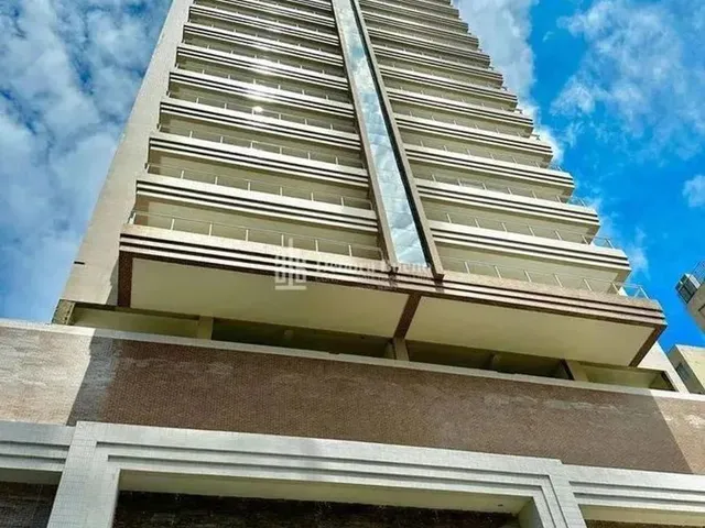 Imagem: O apartamento possui 2 Dormitórios, 1 Suíte, 2 Banheiros,