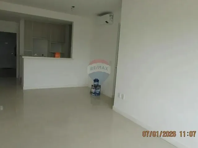 Imagem: O apartamento possui 3 Dormitórios, 2 Banheiros, 2 Vagas