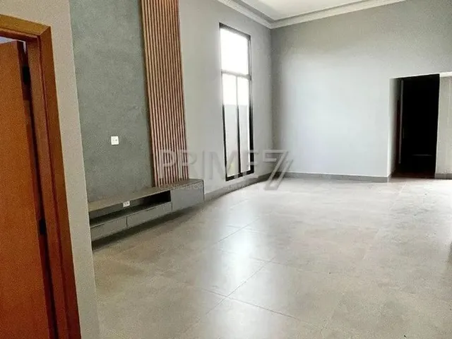 Imagem: Casa Térrea de Alto Padrão À Venda e