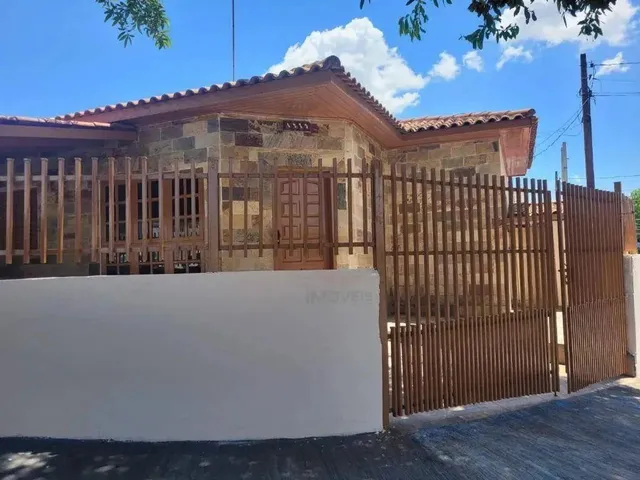 Imagem: Casa com 03 Quartos, Sendo 01 Suíte para