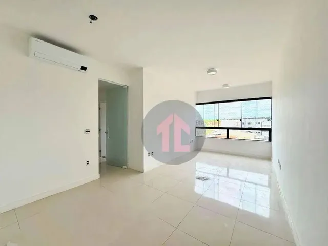 Imagem: O apartamento possui 3 Dormitórios, 2 Banheiros, 2 Vagas