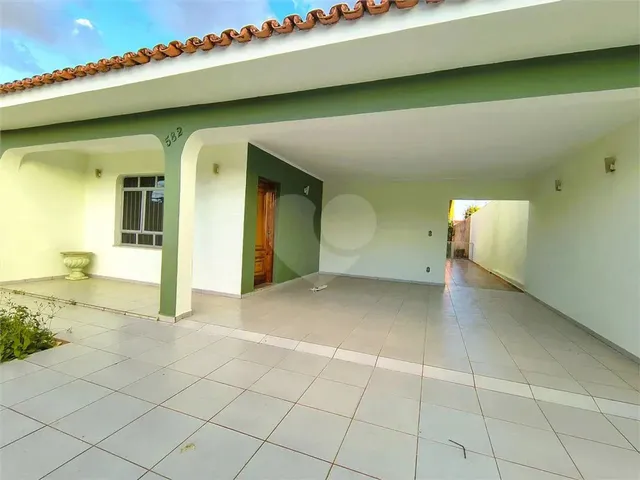 Imagem: Casa para Alugar com 3 Quartos, Sendo 1