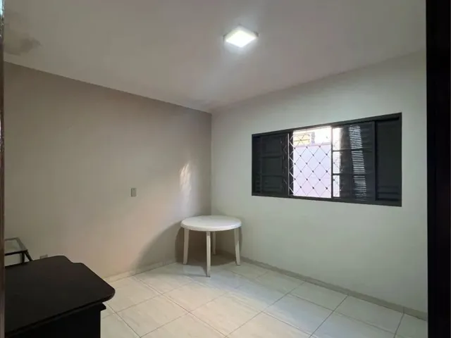 Imagem 5: Vende-Se Casa com 3 Quartos Barcelona
