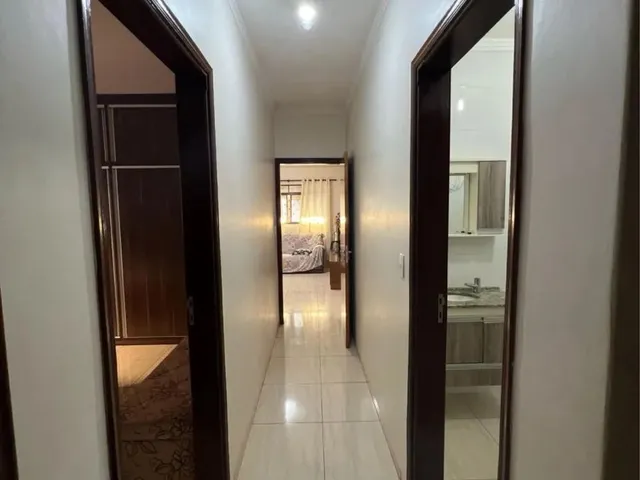 Imagem 10: Vende-Se Casa com 3 Quartos Barcelona