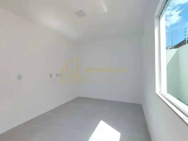 Imagem 7: Casa Pronta para Morar em Planície da Serra: Modernidade e Conforto!