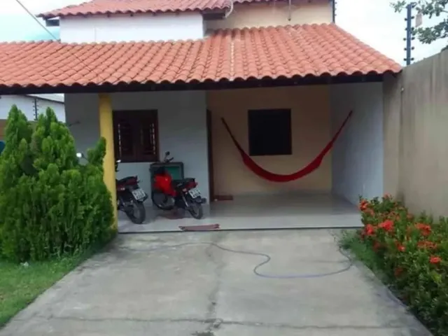 Imagem 1: Casa em Vila Nova de Colares com Quintal Grande